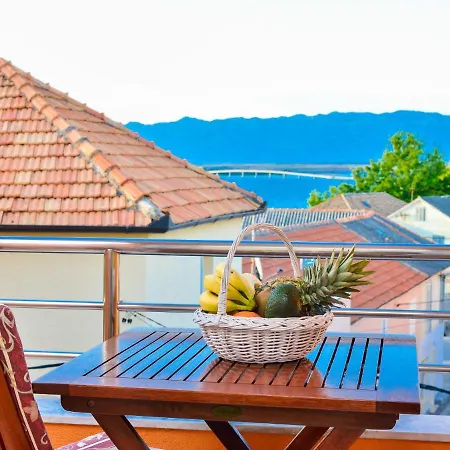 Bonex-6 By Interhome 公寓 *