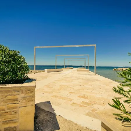 Bonex-6 By Interhome 公寓