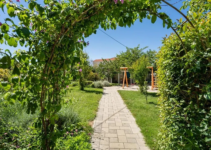 Bonex-6 By Interhome Apartmán *